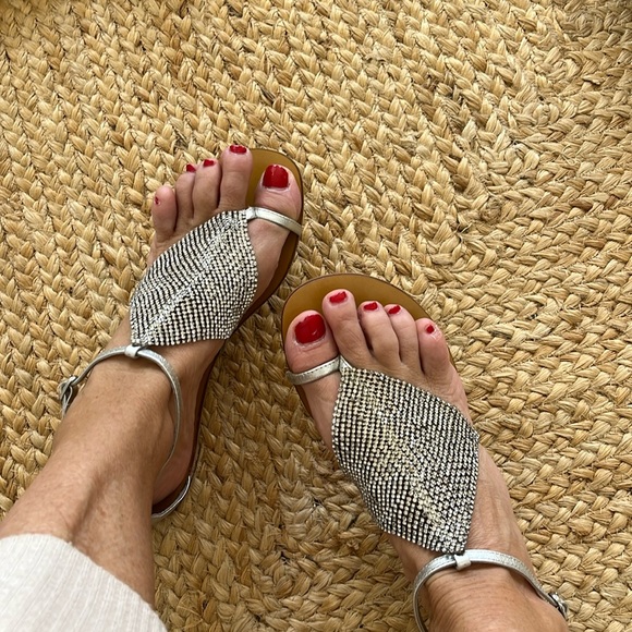 Free People New Lola Cruz Flat metallic Silver rhinestone sandal. Super Chic❤️🌈 - Picture 4 of 12